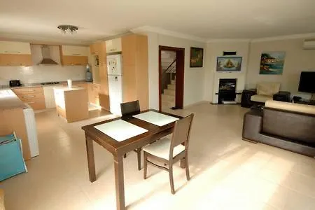 Villa Adavillas Frezya *
